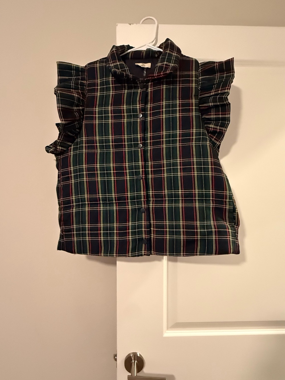 entro Green Plaid Ruffle-Sleeve Button-Front Top - Picture 3 of 6
